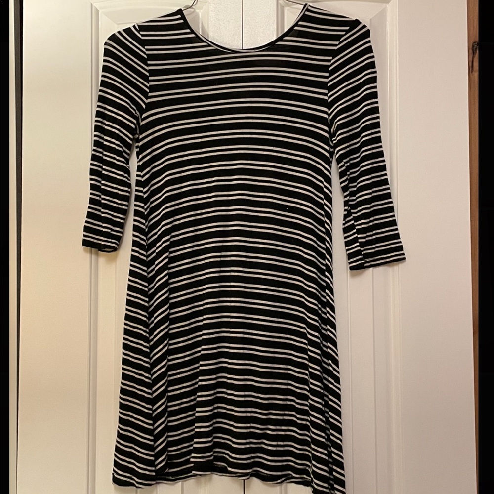 Rue 21 XS black and white, cross back dress.